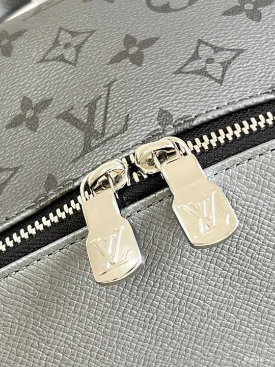 First bag ru DISCOVERY LOUIS VUITTON PM BACKPACK 0809